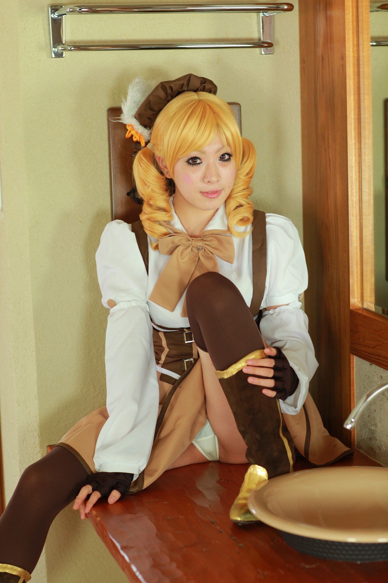 [Cosplay]  Mahou Shoujo Madoka Magika - New Mami Tomoe Hot Cosplay 1